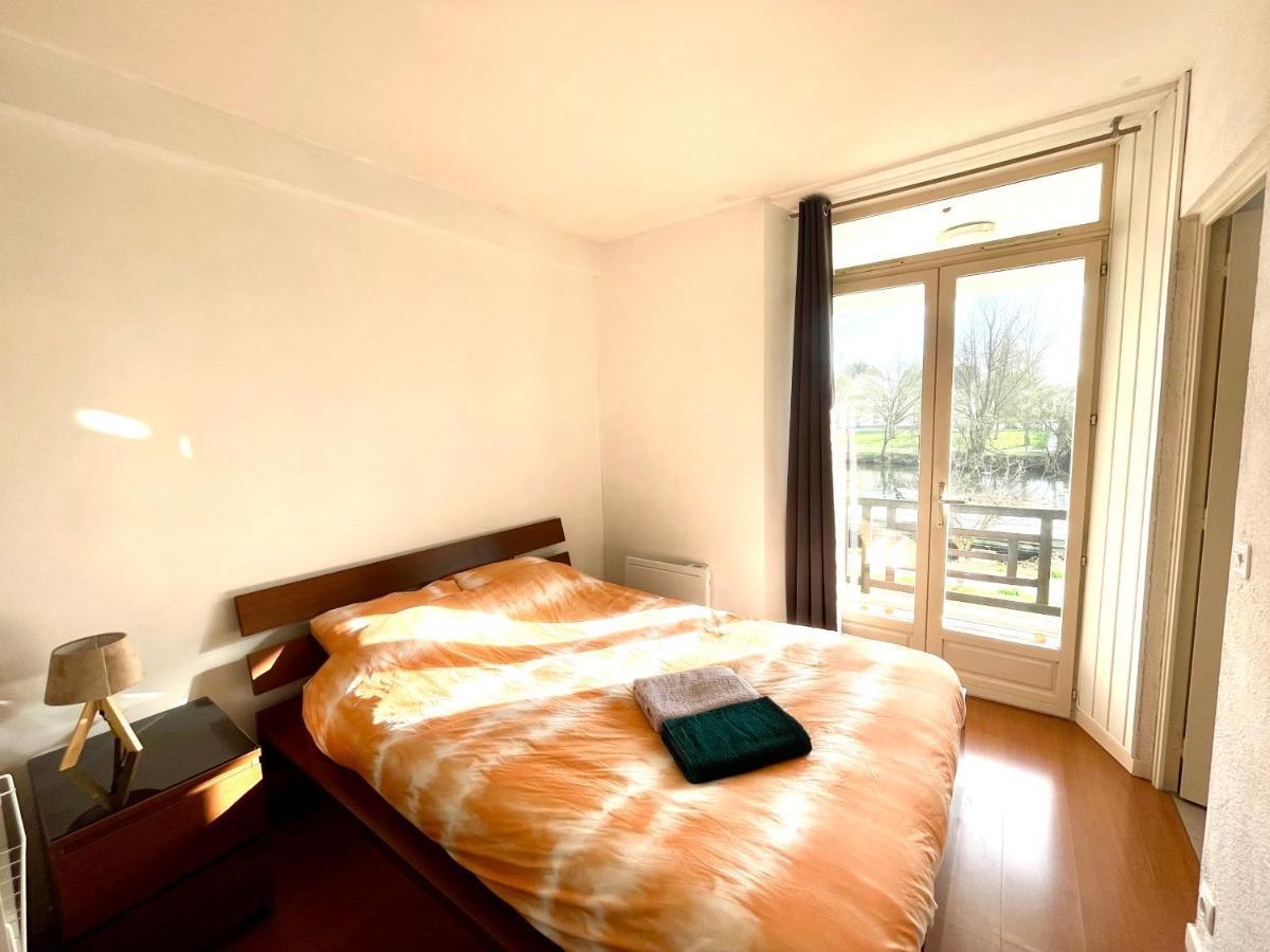 Apartmán T3-Balcon Plein Sud-Acces Direct Au Bord Du Loing Moret-sur-Loing Exteriér fotografie